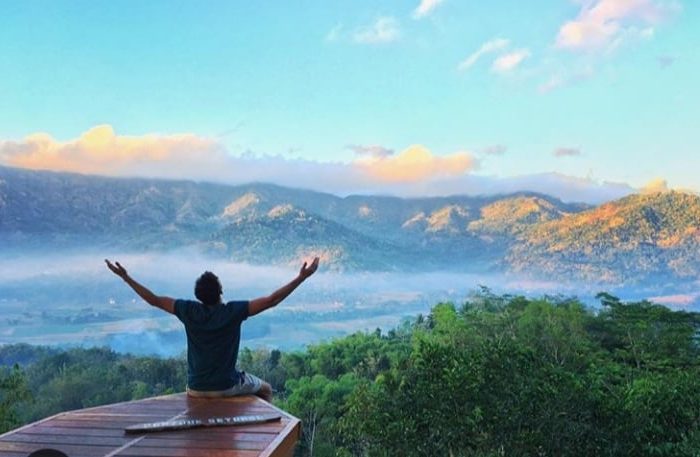 Sunrise Borobudur Tour - Bukit Setumbu (2)