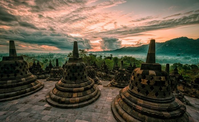 Sunrise Borobudur Tour